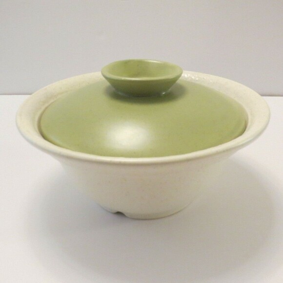 Calif Pottery 715 Mid Century Modern Bowl 1 qt Ivory Speckled Lid Lime Green USA - Picture 3 of 12